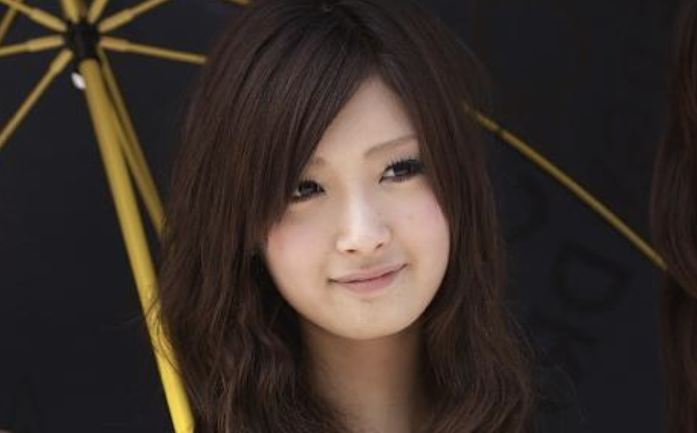 菜々緒さんの画像
