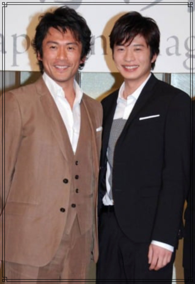 田中圭さんと内野聖陽さんの画像