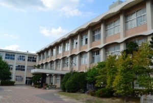 富山県立高岡西高校の画像